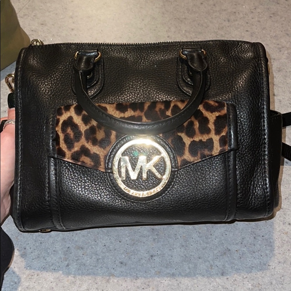 Michael Kors Black Genuine leather satchel purse